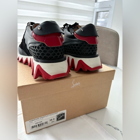 Authentic Louboutin Sneakers Loubishark - Picture 5 of 10